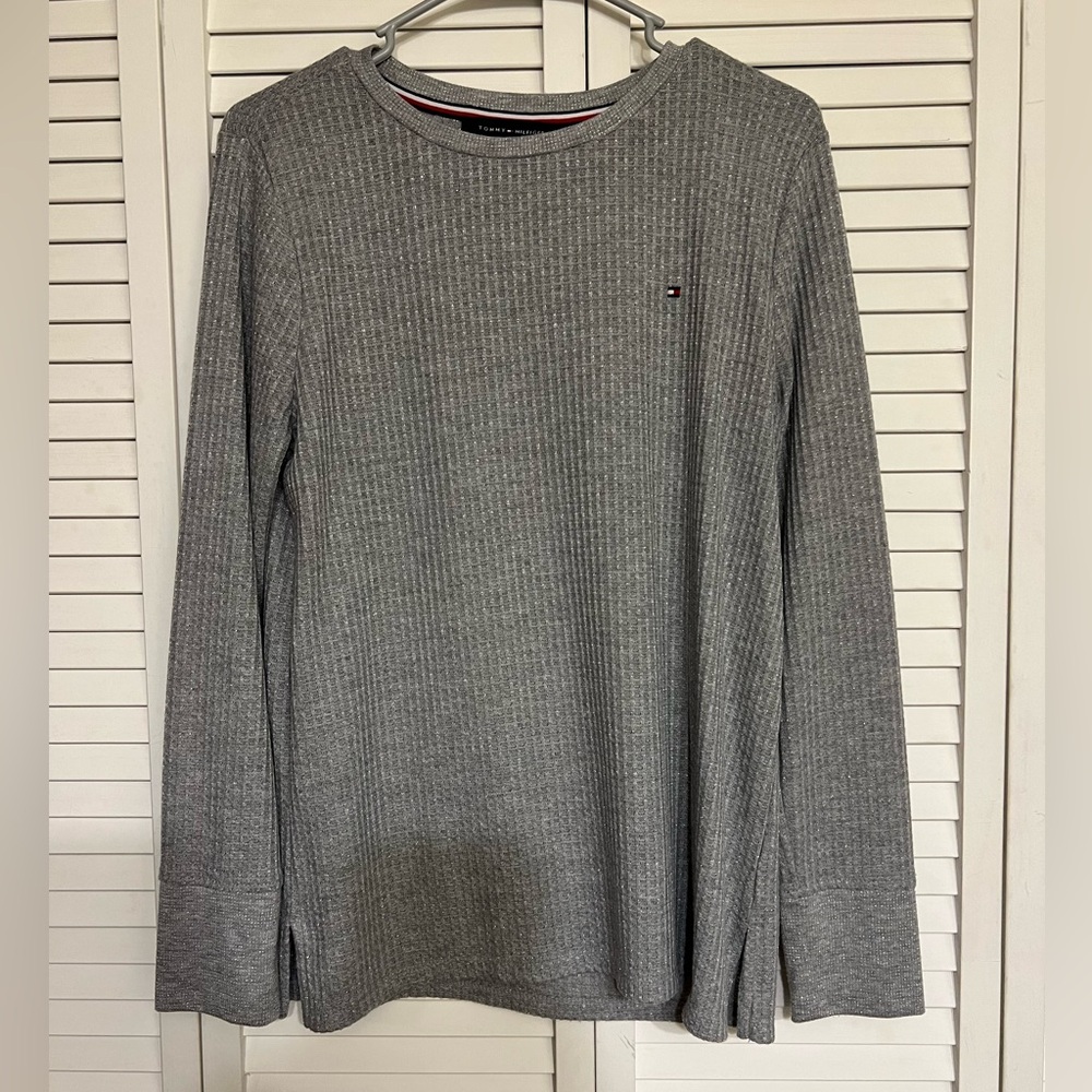Tommy Hilfiger Long Sleeve tees Size M Grey